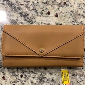 Kate Landry wallet